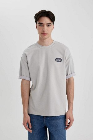 Airwalk Свободная футболка с круглым вырезом и принтом на спине из плотной ткани с короткими рукавами