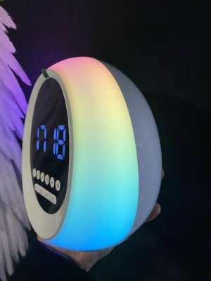 Будильник-Часы ночник Беспроводная портативная колонка-радио LIGHT BOOM Bluetooth с RGB подсветкой