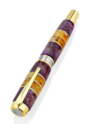 Необычная ручка в корпусе из стабилизированной карельской берёзы и янтаря