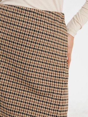 Клетчатая юбка А-образного силуэта на запах в оттенке бежевая гусиная лапка
