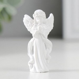 Фигурка полистоун «Девушка-ангел смотрит в ладони», 1.5x2.6x5 см, МИКС