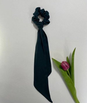 Резинка для волос с галстуком шёлковая изумруд