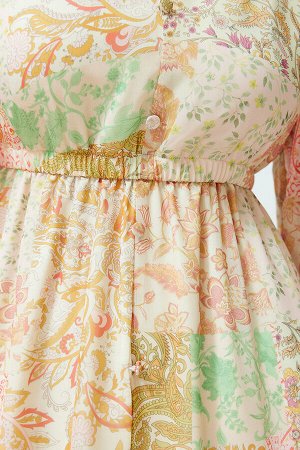 Макси-платье с открытой талией и шифоновой подкладкой с рисунком из пудровой шали