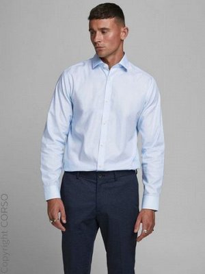 рубашка бренд Jack & Jones Королевская рубашка (La Hemd Royal)Цвет изделия: кашемировый синий Бренд: Jack & Jones Ассортимент: He. Рубашки Размерная категория: Обычные размеры Базовая рубашка с длинны
