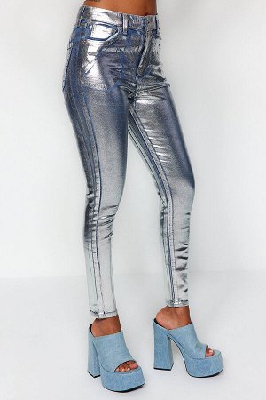 Серые блестящие узкие джинсы с высокой талией и металлическим принтом