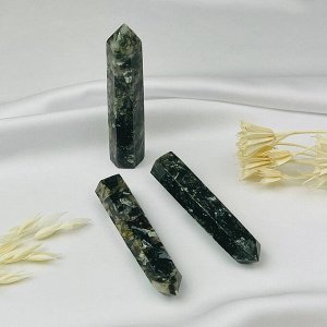 Кристалл из зеленого Лепидолита