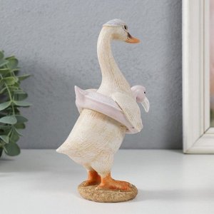 Фигурка полистоун «Гусь в надувном круге: фламинго», 10.5x7.5x16.5 см