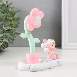 Фигурка светящаяся «Малышка в забавной шапке», 12x6.7x13 см, МИКС
