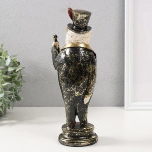 Фигурка полистоун «Филин в цилиндре с пером, с тростью», 12x10x30 см