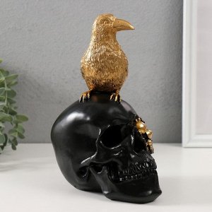 Сувенир полистоун "Птица на черном черепе" 9,5х14х21 см