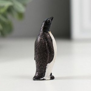 Фигурка полистоун «Императорский пингвин», 1.8x2.7x4.5 см, МИКС