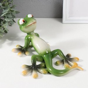 Фигурка полистоун «Зелёный геккон загорает», 18x14.5x8.5 см