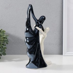 Сувенир керамика "Вальс" чёрно-белый 24,6х15х7 см
