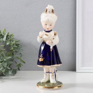 Фигурка керамика «Девочка играет котёнком», кобальт, 7.3x7.3x22.5 см