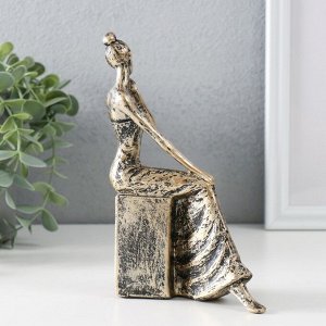 Сувенир полистоун "Девушка на камне" под бронзу 12,5х5х17 см