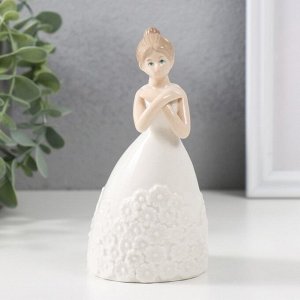 Сувенир керамика "Невеста перед свадьбой" 14х7,5х6,5 см