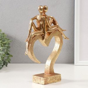 Фигурка полистоун «Влюблённые на сердце», золото, 26x22x6 см