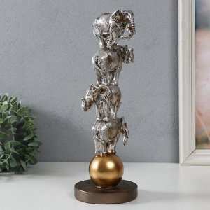 Фигурка полистоун «Четыре слона на шаре: пирамида», серебро, 13.1x11.1x31 см