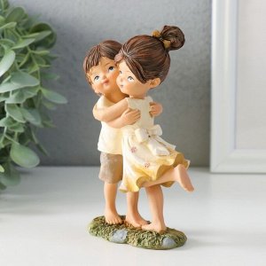 Фигурка полистоун «Лучшие подружки», 9.5x5x13 см
