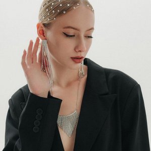 Колье «Водопад» треугольник, белое в серебре, 35 см