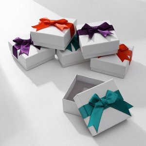 Коробочка подарочная под набор «Сюрприз», 7,5x7,5x3,5, цвет лент МИКС