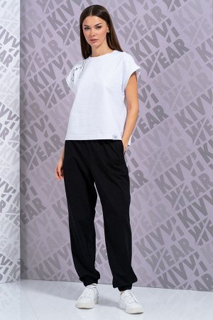 Костюм Костюм Kivviwear 4183418402 белый 
Состав: Хлопок-92%; Эластан-8%;
Сезон: Весна
Рост: 170

Спортивный костюм из ткани двухниточного футера качества Пенье это идеальное сочетание комфорта и сти
