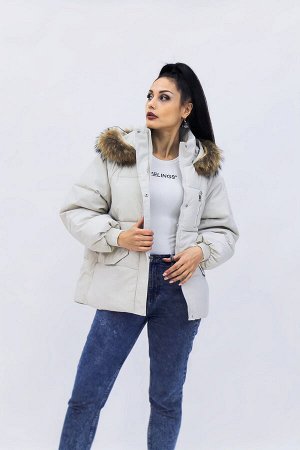 Парка с натуральным мехом демисезонная
