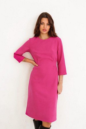 Платье-футляр розовое