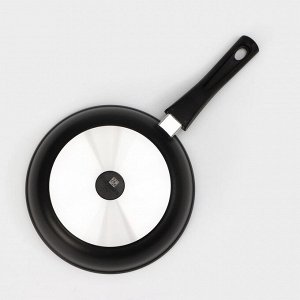 Сковорода «Традиция», d=24 см, стеклянная крышка, съёмная ручка, антипригарное покрытие, цвет чёрный