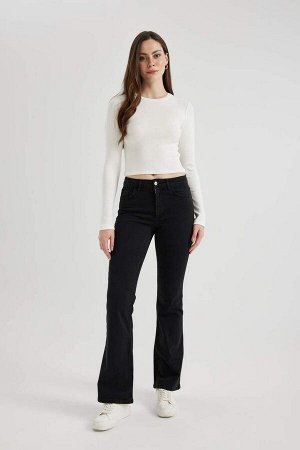 DEFACTO Длинные джинсовые брюки Mia Flare Fit с нормальной талией