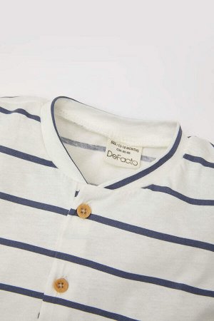 DEFACTO Полосатая футболка с короткими рукавами для мальчика, комплект из 2 шорт