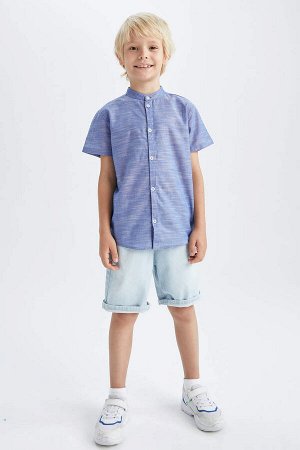 Хлопковая рубашка обычного кроя с воротником-стойкой и короткими рукавами для мальчика