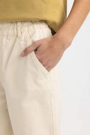 Габардиновые брюки стандартного кроя с карманами на талии и бумажным пакетом