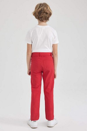Красные габардиновые брюки для мальчиков ко Дню защиты детей 23 апреля