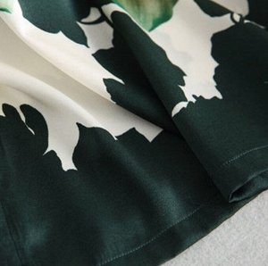 Женская блуза с короткими рукавами, свободного кроя, с цветочным принтом, белый/темно-зеленый