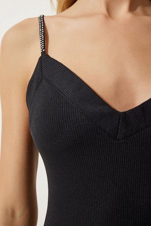 Женское мини-трикотажное платье в рубчик черного цвета с бретелями RG00011