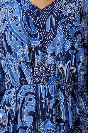 Женское летнее вискозное платье синего цвета с узором DD01303