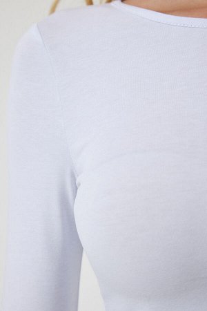 Женская базовая укороченная трикотажная блузка из 2 штук белого цвета индиго, синего цвета с круглым вырезом OW00035