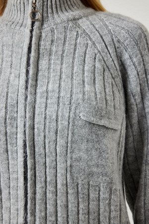 Женский серый трикотажный кардиган на молнии DD01301