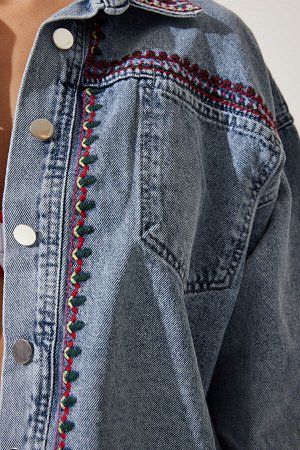 Женская голубая джинсовая куртка с вышивкой ES00154