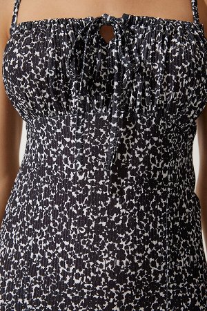 Женское черно-белое летнее вязаное платье с разрезом и цветочным принтом CI00029