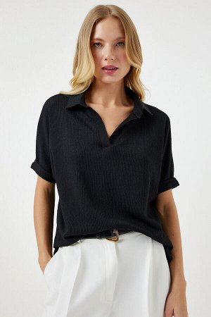 Женская черная трикотажная блузка с воротником-поло DD01299