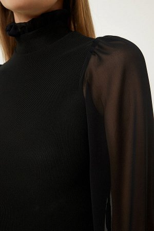 Женская черная трикотажная блузка с высоким воротником и шифоновыми рукавами DD01293