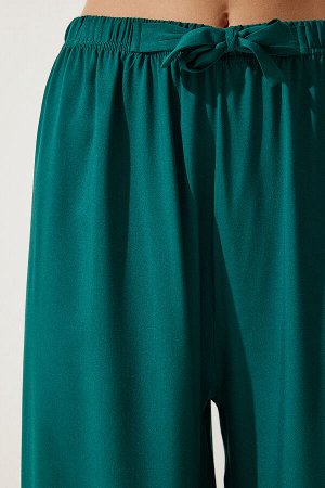 Женские изумрудно-зеленые струящиеся трикотажные брюки-палаццо EN00610