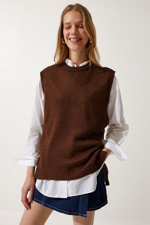 Женский коричневый трикотажный свитер с круглым вырезом на пуговицах YG00100