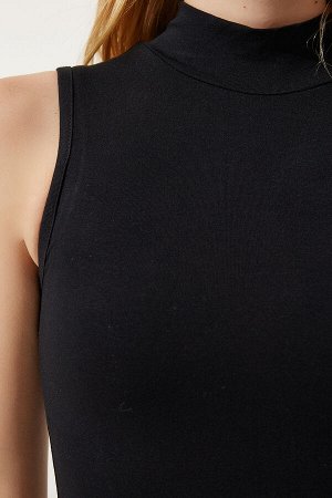 Женская черная вискозная трикотажная блузка без рукавов с высоким воротником RX00050
