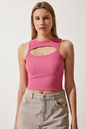 Женская розовая укороченная трикотажная блузка с вырезами KH00089