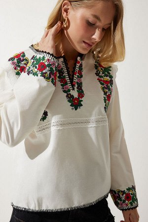 Женская льняная блузка кремового цвета с фестончатой вышивкой и цветочной вышивкой ES00161