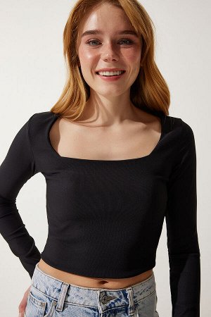 Женская черная укороченная трикотажная блузка с квадратным вырезом AN00176