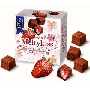 Шоколад MEIJI Melty kiss фруктовый темно-клубничный 56г